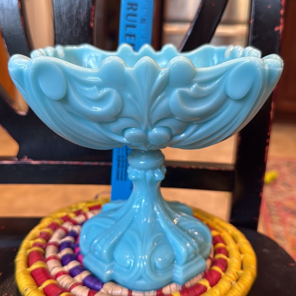 Vintage Blue Pedestal Bowl - Picture 4 of 8